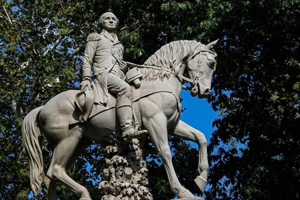 george washington's statue.jpg