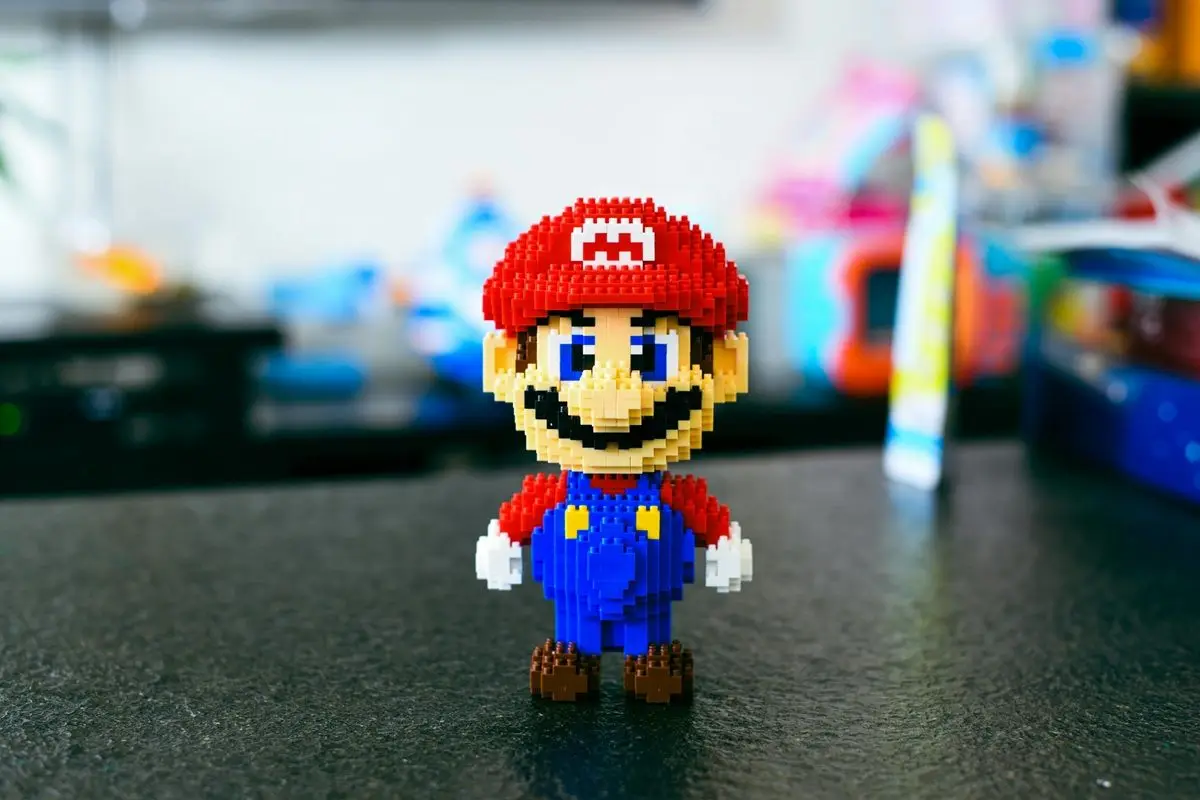 Pixelated-Mario-Figure.jpg